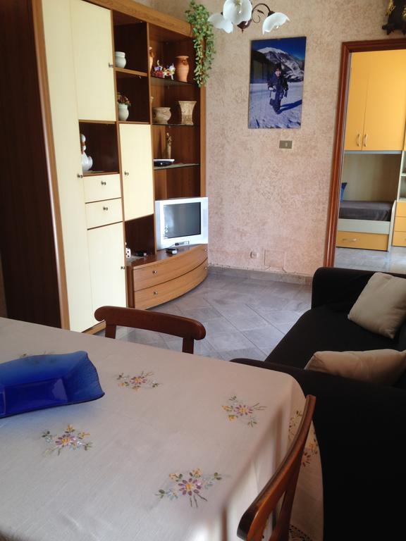 Апартаменты Casa Vacanza "Marina San Giuseppe" Вентимилья Экстерьер фото